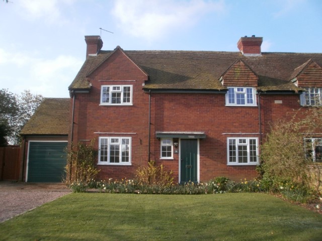 28 Madresfield Village, Malvern, Worcestershire, WR13 5AH. - Click for more details