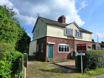 2 Hawthorne Cottages, Avenbury, Bromyard, Herefordshire HR7 4JZ